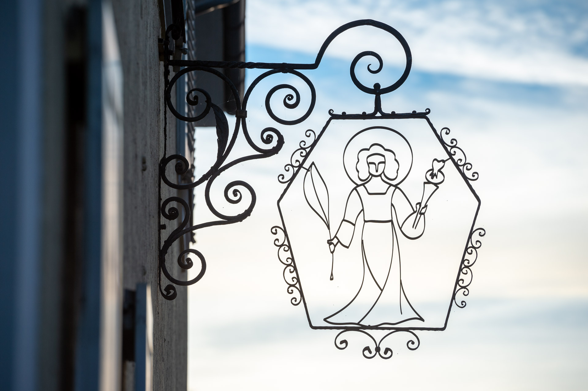 Ehemalige Kennzeichnung einer Zahnarztpraxis