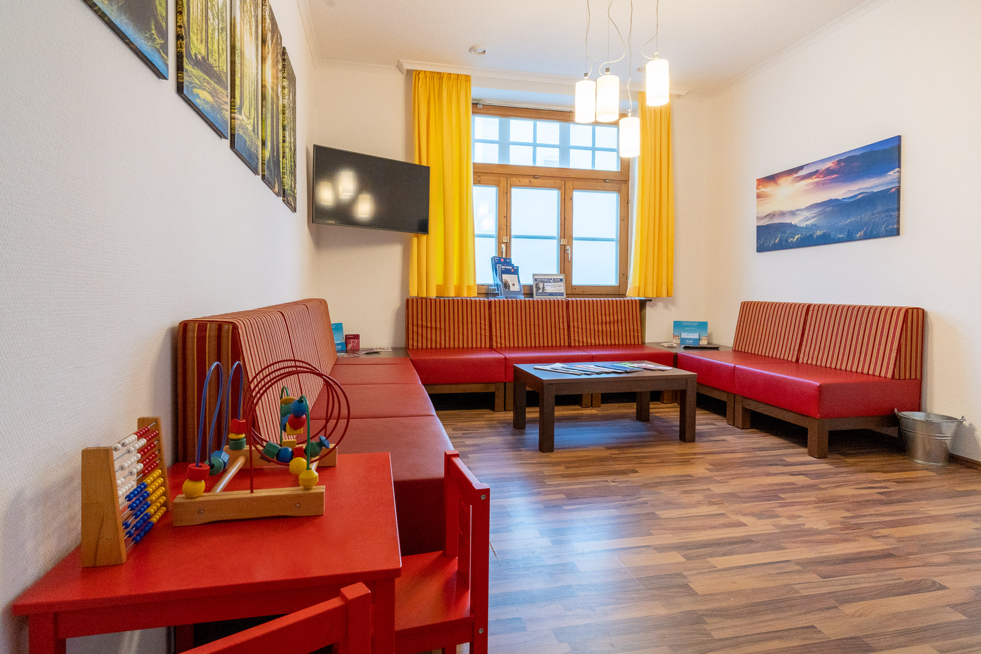 Wartezimmer der Zahnarztpraxis Passau