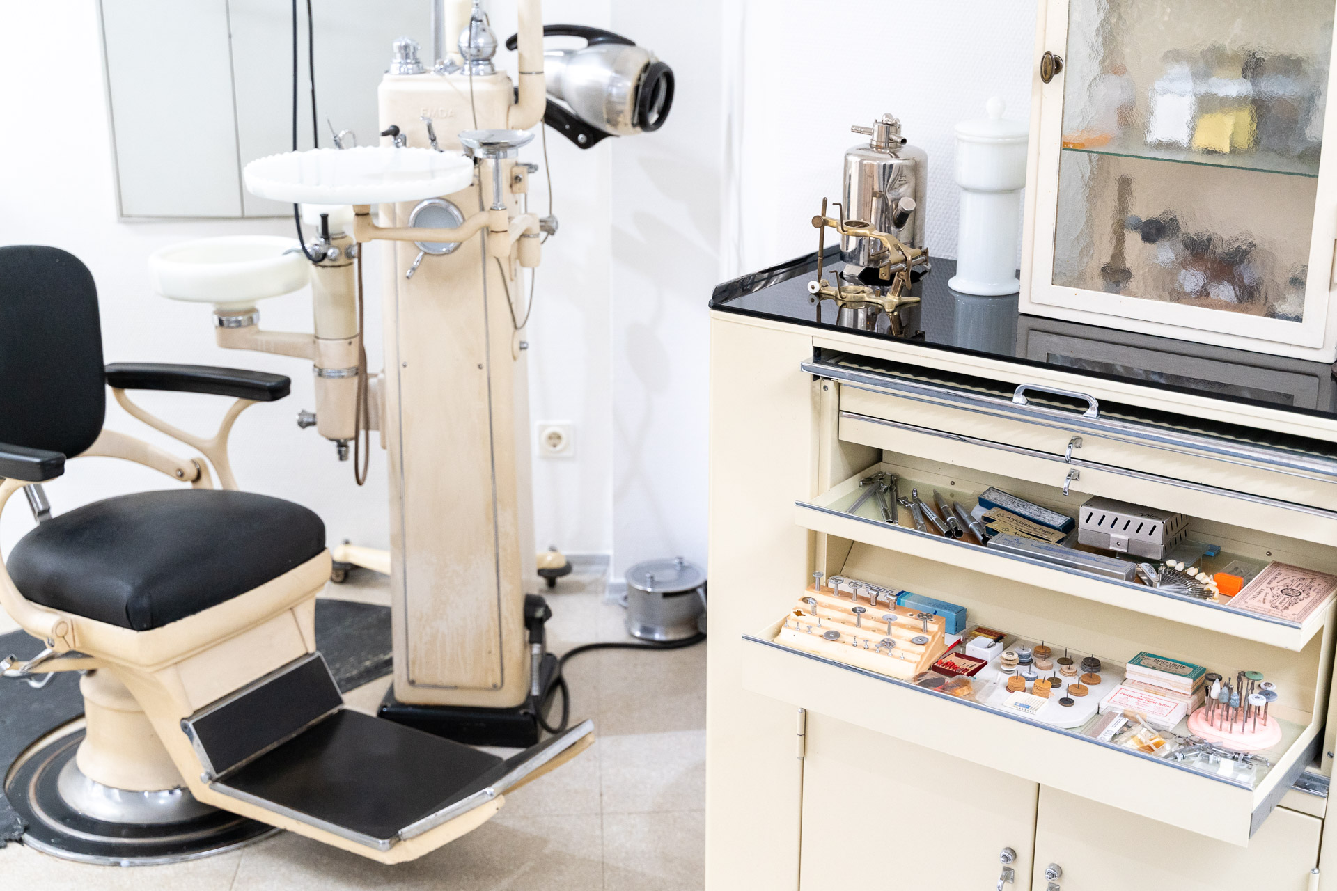 Historischer Behandlungsstuhl